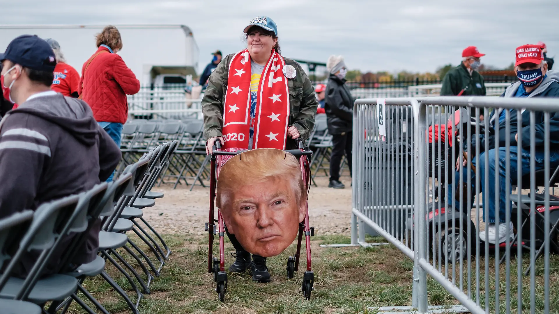 October 24, 2020, Circleville, Ohio, USA: An attendee arrives for the MAGA rally at the Pickaway County Fairgrounds Saturday, October, 24, 2020 in Circleville, Ohio. The President s visit comes with just 10 days left before the general election. Circleville USA - ZUMAd160 20201024_znp_d160_005 Copyright: xAndrewxDolphx