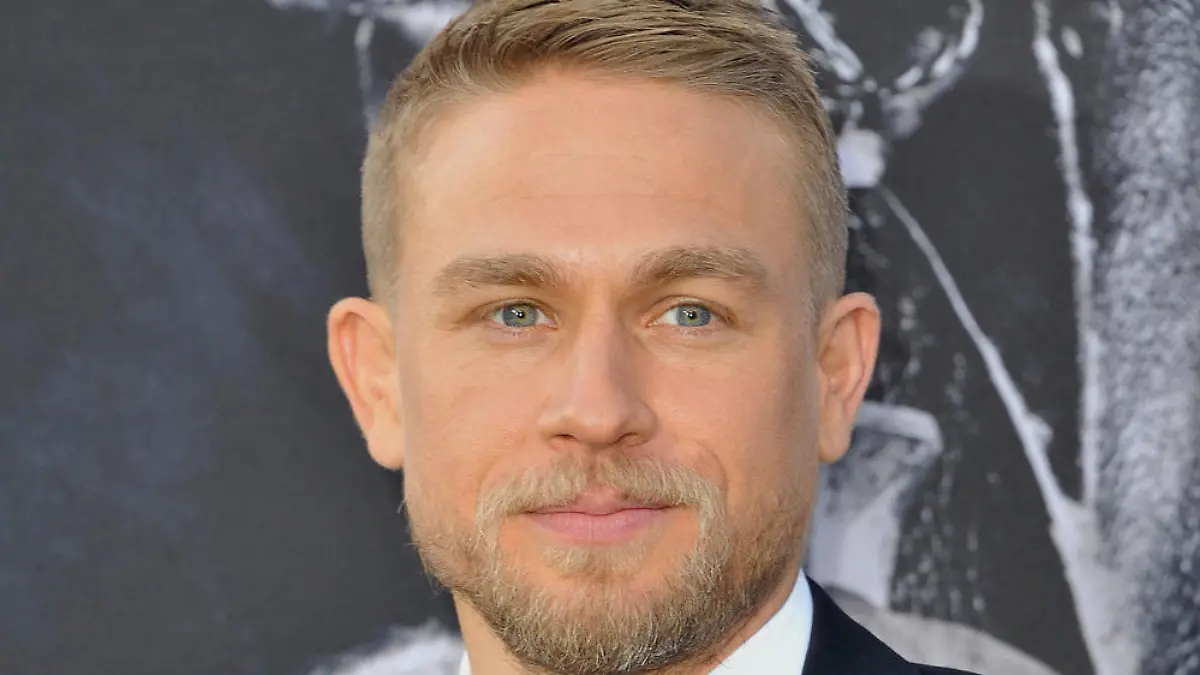 Charlie Hunnam wäre gerne der neue James Bond
