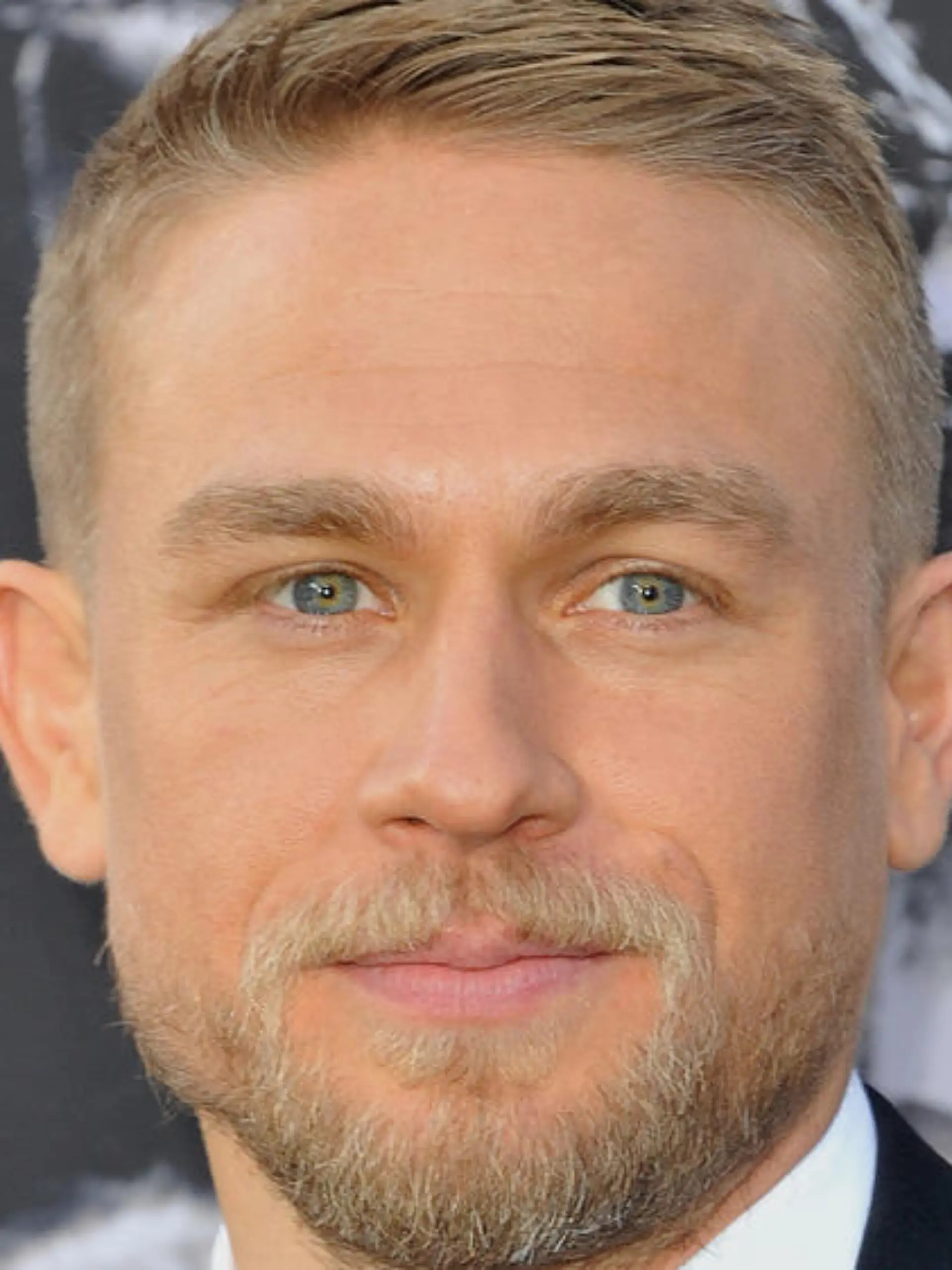 Charlie Hunnam wäre gerne der neue James Bond