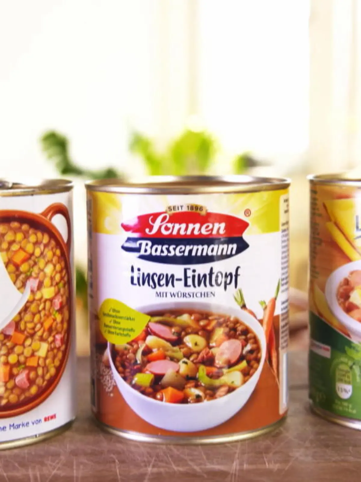 Unser Experte testet Fertig-Linsensuppen von günstig bis teuer. Welche Marke gewinnt und von welchem Produkt er gar nicht überzeugt ist, sehen Sie im Video.