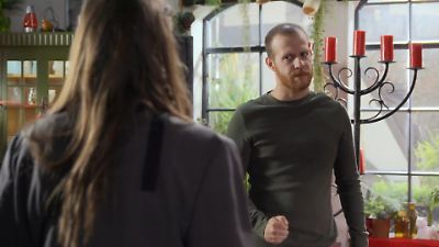„Unter uns“-Folge vom 11.11.2020: Tobias ist stinksauer auf Vivien