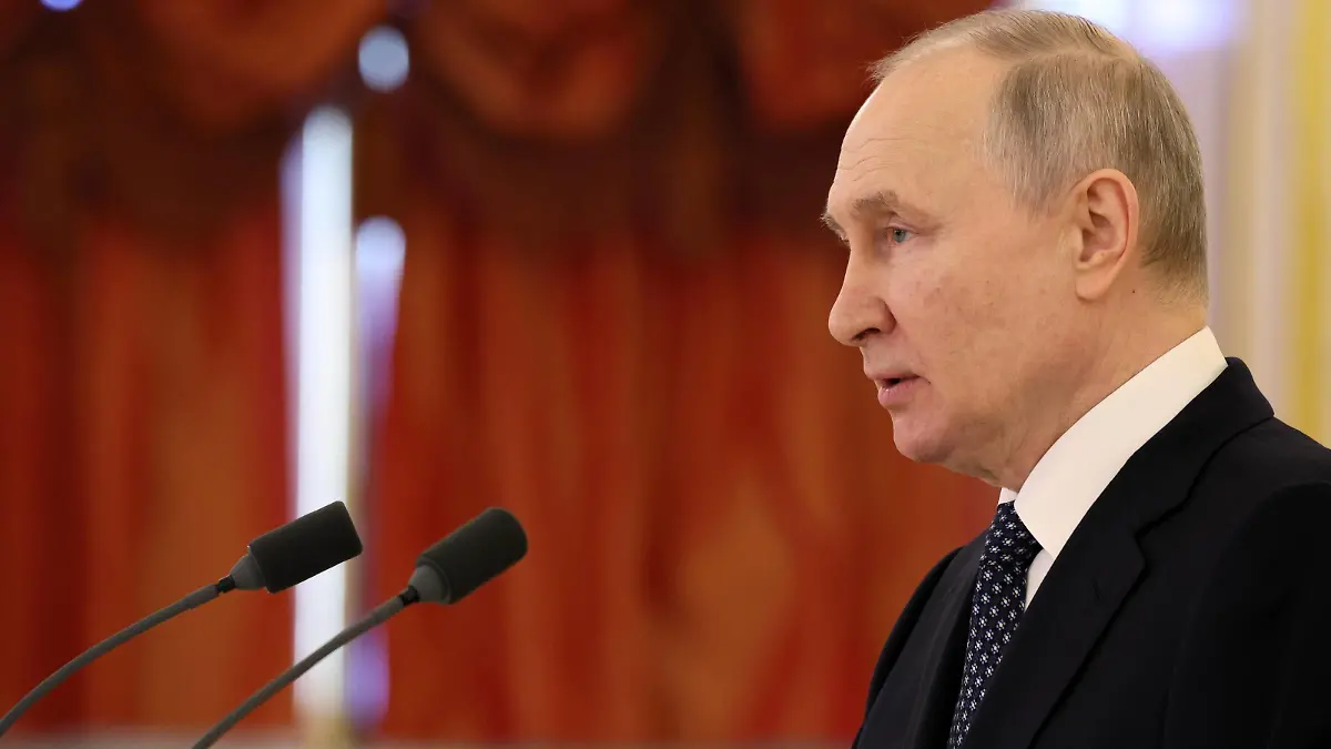 Russia Putin Ambassadors 8405195 05.04.2023 Russian President Vladimir Putin delivers a speech during a ceremony to receive credentials from foreign ambassadors at the Alexander Hall of the Grand Kremlin Palace in Moscow, Russia. Gavriil Grigorov / Sputnik Moscow Russia PUBLICATIONxINxGERxSUIxAUTxONLY Copyright: xGavriilxGrigorovx