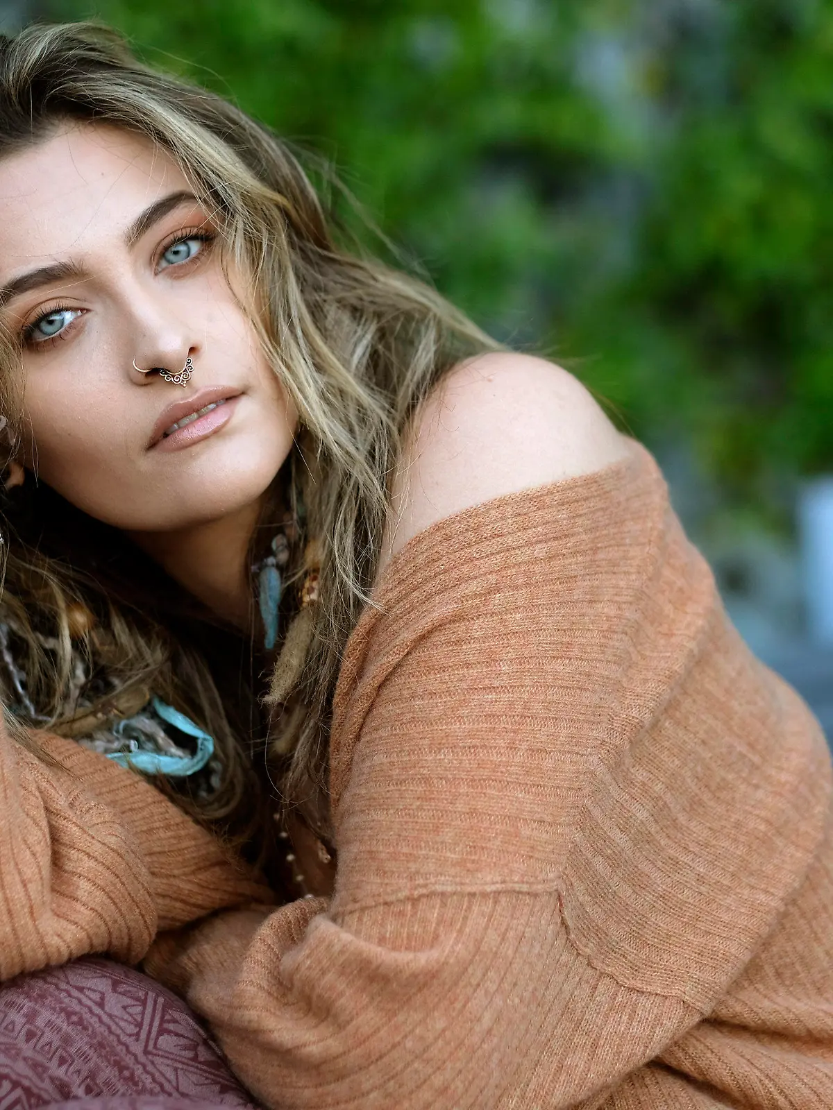27.10.2020, USA, Beverly Hills: Paris Jackson, US-Sängerin und Tochter von Micheal Jackson, posiert, um ihr Debüt-Soloalbum «Wilted» zu promoten. Das Album erscheint am 13.11.2020. Die erste Single «Let Down» des neuen Albums erscheint diesen Freitag. Foto: Chris Pizzello/Invision/AP/dpa - ACHTUNG: Nur zur redaktionellen Verwendung und nur mit vollständiger Nennung des vorstehenden Credits +++ dpa-Bildfunk +++