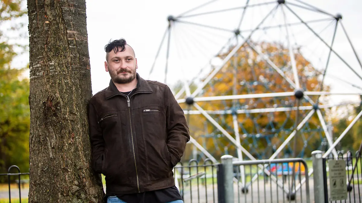 Bei Caleb Gilbert haben die Taten seiner Pflegemutter große Spuren hinterlassen.