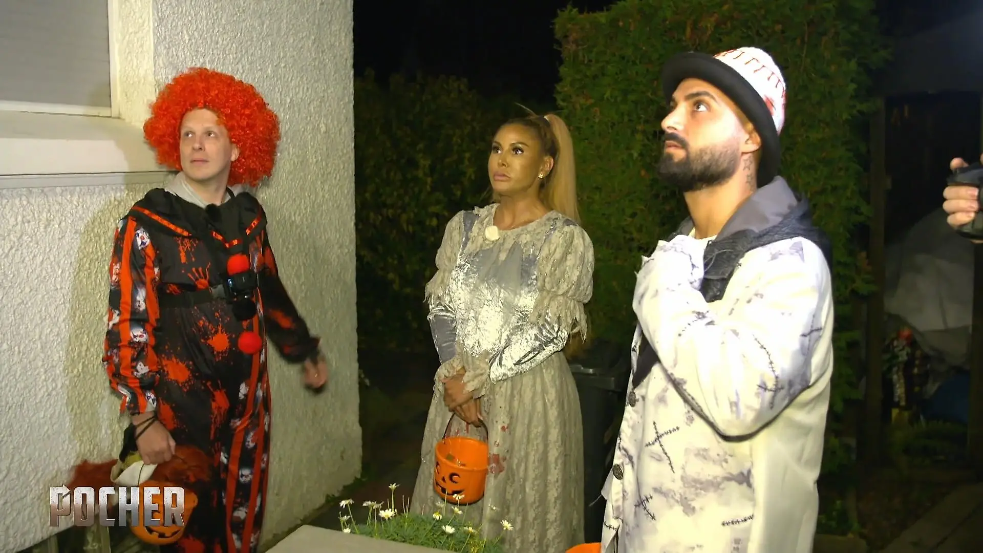 Gibt's Süßes oder Saures für Lisha & Lou? Oli Pocher zieht mit den Youtubern um die Häuser