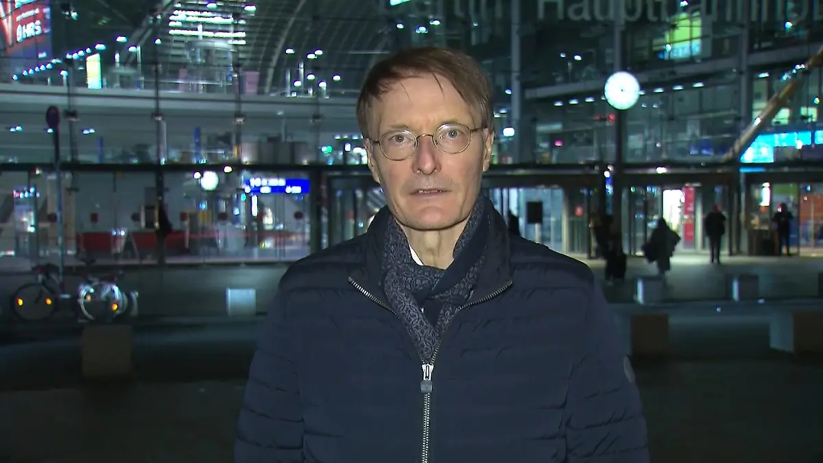 . SPD-Gesundheitsexperte Karl Lauterbach warnt sogar, eine solche Veranstaltung könne "Todesfälle zur Folge haben".