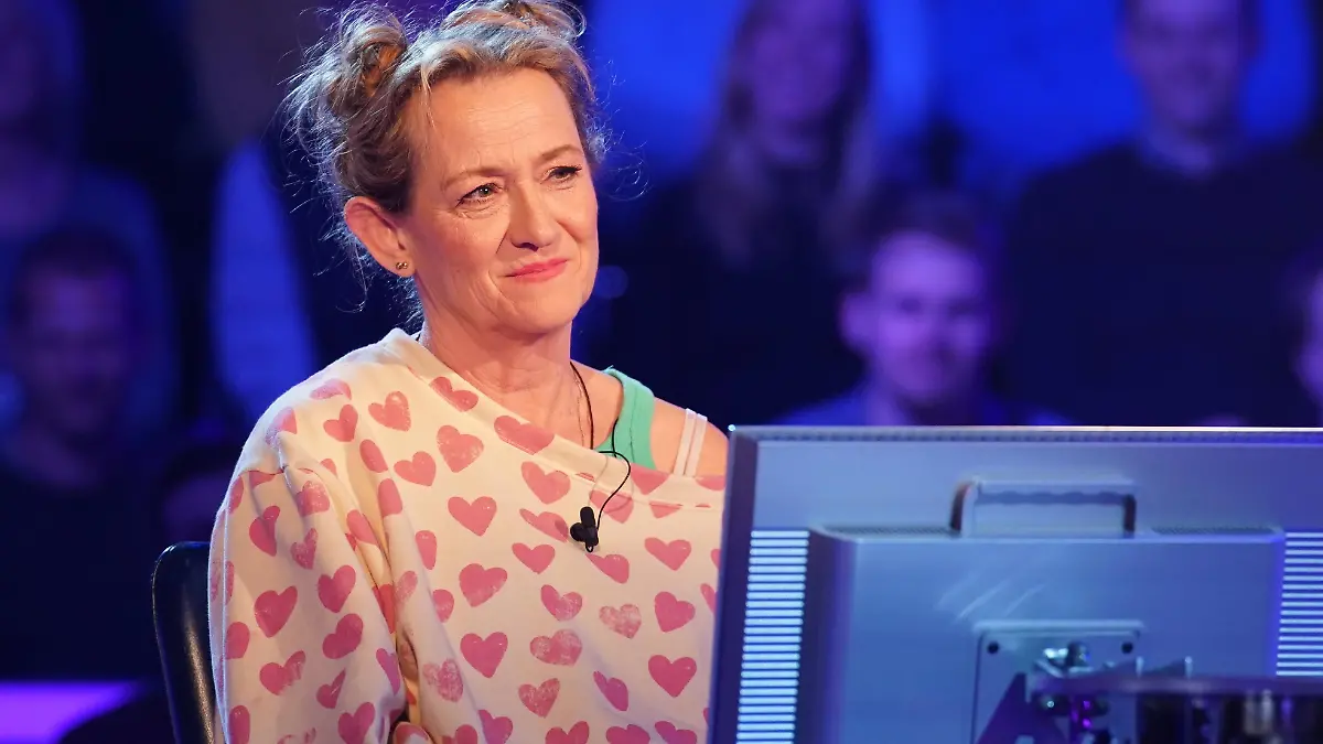 Achtung Sperrfrist für alle Medien bis 22.04.2025 I 23:45 Uhr

Andrea Helmes

+++ Die Verwendung des sendungsbezogenen Materials ist nur mit dem Hinweis und Verlinkung auf RTL+ gestattet. +++