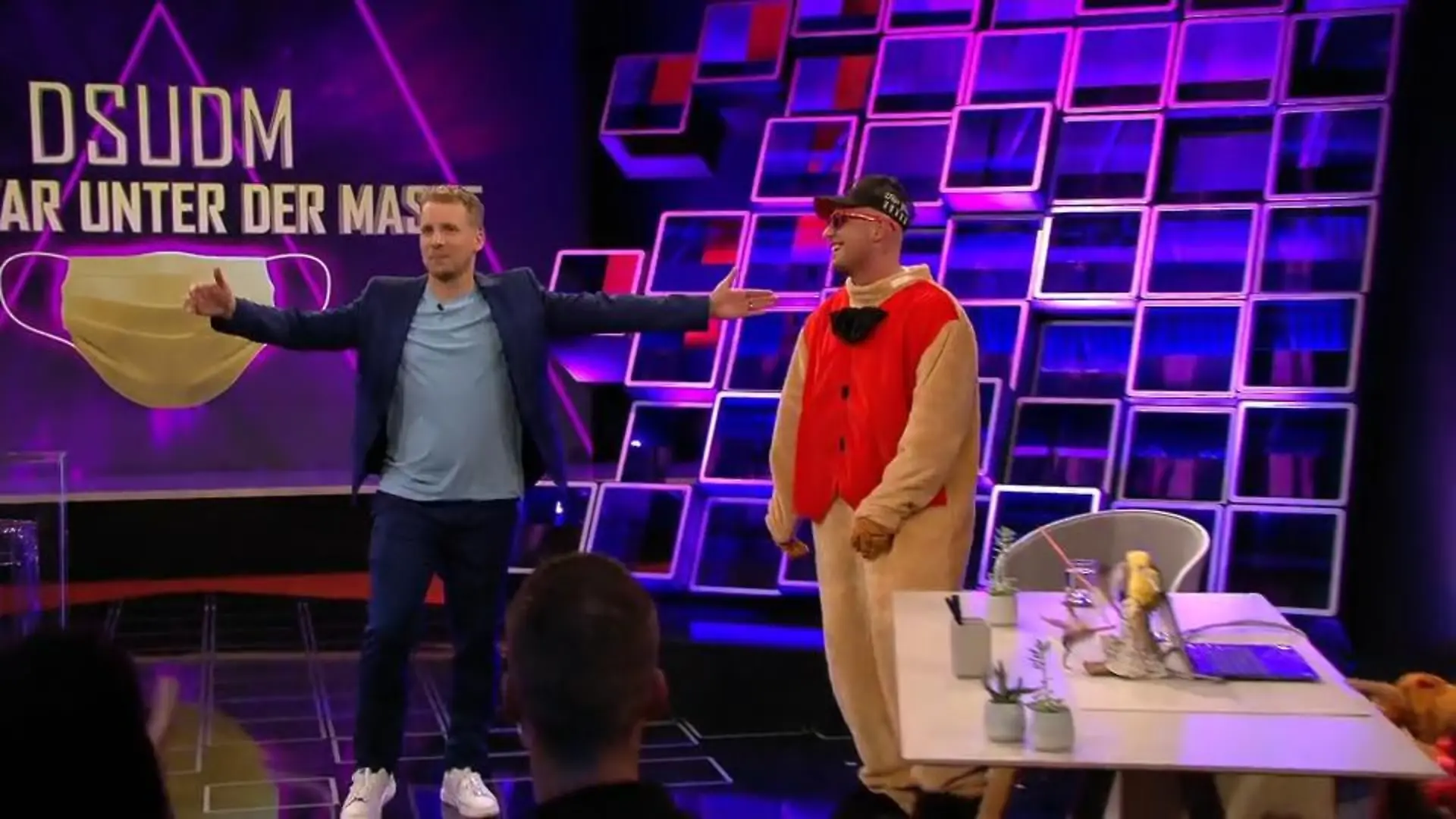 Dieser Star steckt unter der Maske "The Masked Singer" in Pocher-Show