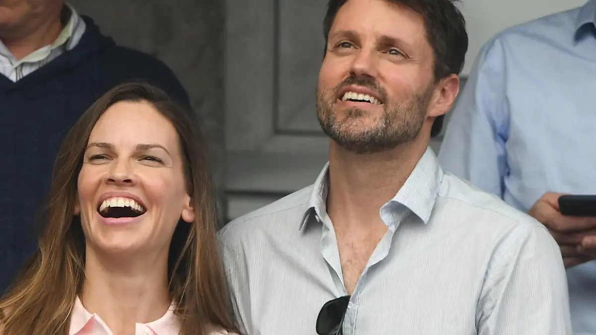 Hilary Swank und Philip Schneider haben geheiratet