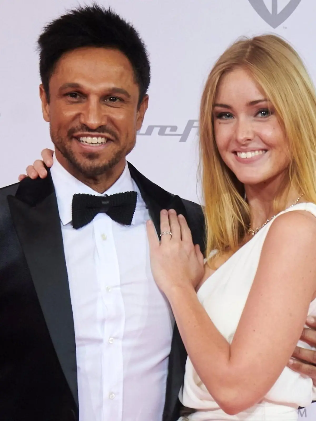 ARCHIV - 21.01.2020, Berlin: Daniel Aminati, Fernsehmoderator, kommt mit Patrice Eva Fischer zur Weltpremiere des Films «Die Hochzeit» im Zoo Palast. (zu dpa Daniel Aminati sagt Tournee wegen Schicksalsschlag ab) Foto: Annette Riedl/dpa +++ dpa-Bildfunk +++