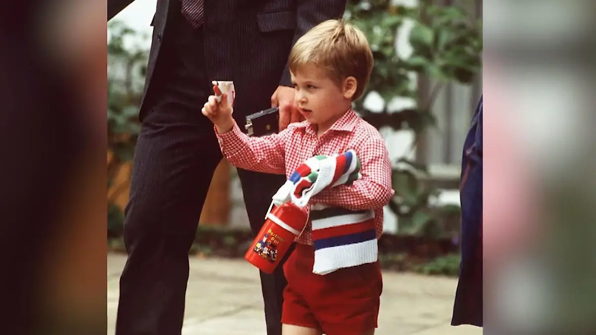 William, Harry & Co. bei ihrer Einschulung Großer Tag für Mini-Royals