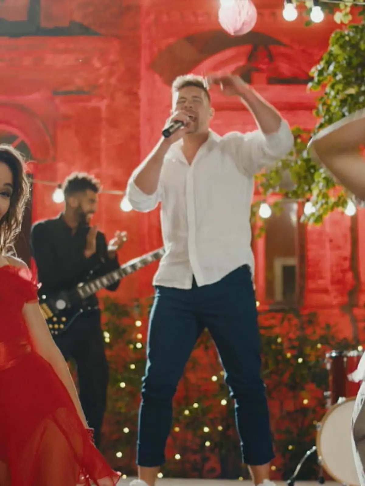 Bild zu: "Renata und Valentin Lusin verlosen Tanzstunde"