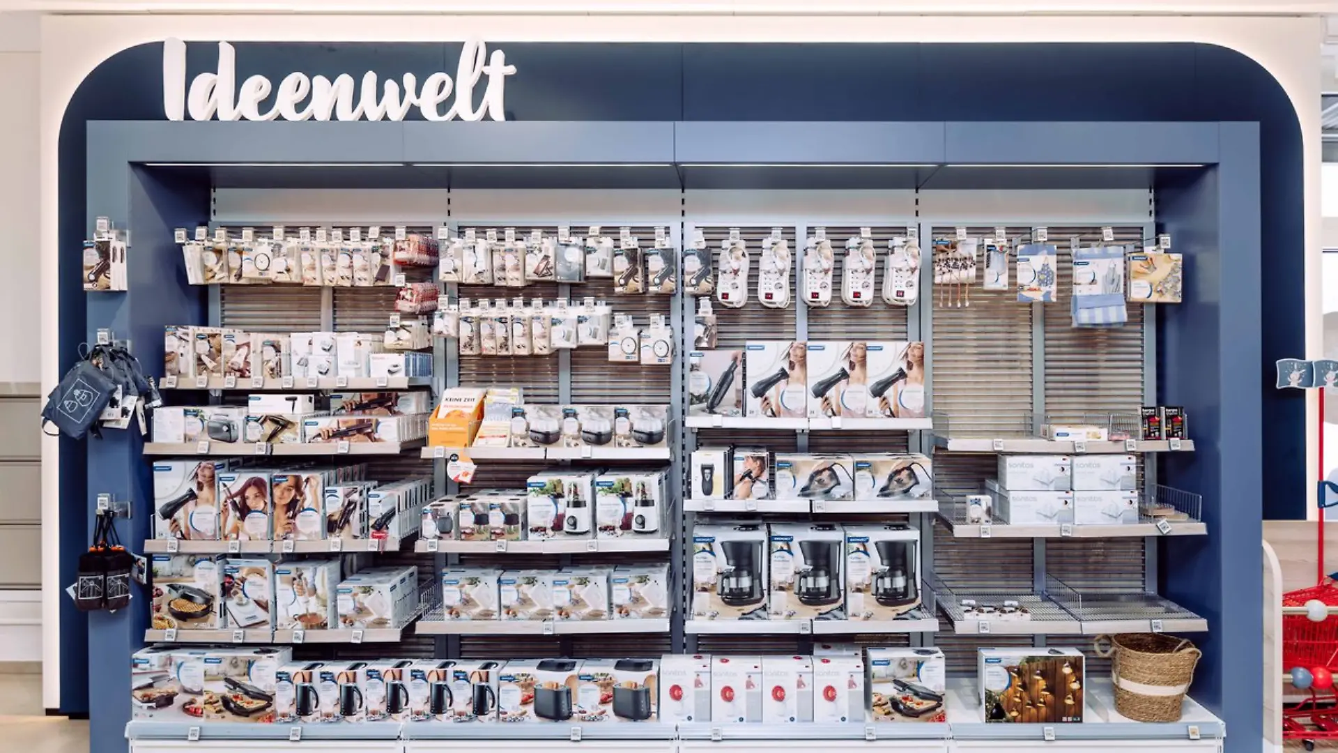 Rossmann tauscht sein Design aus.