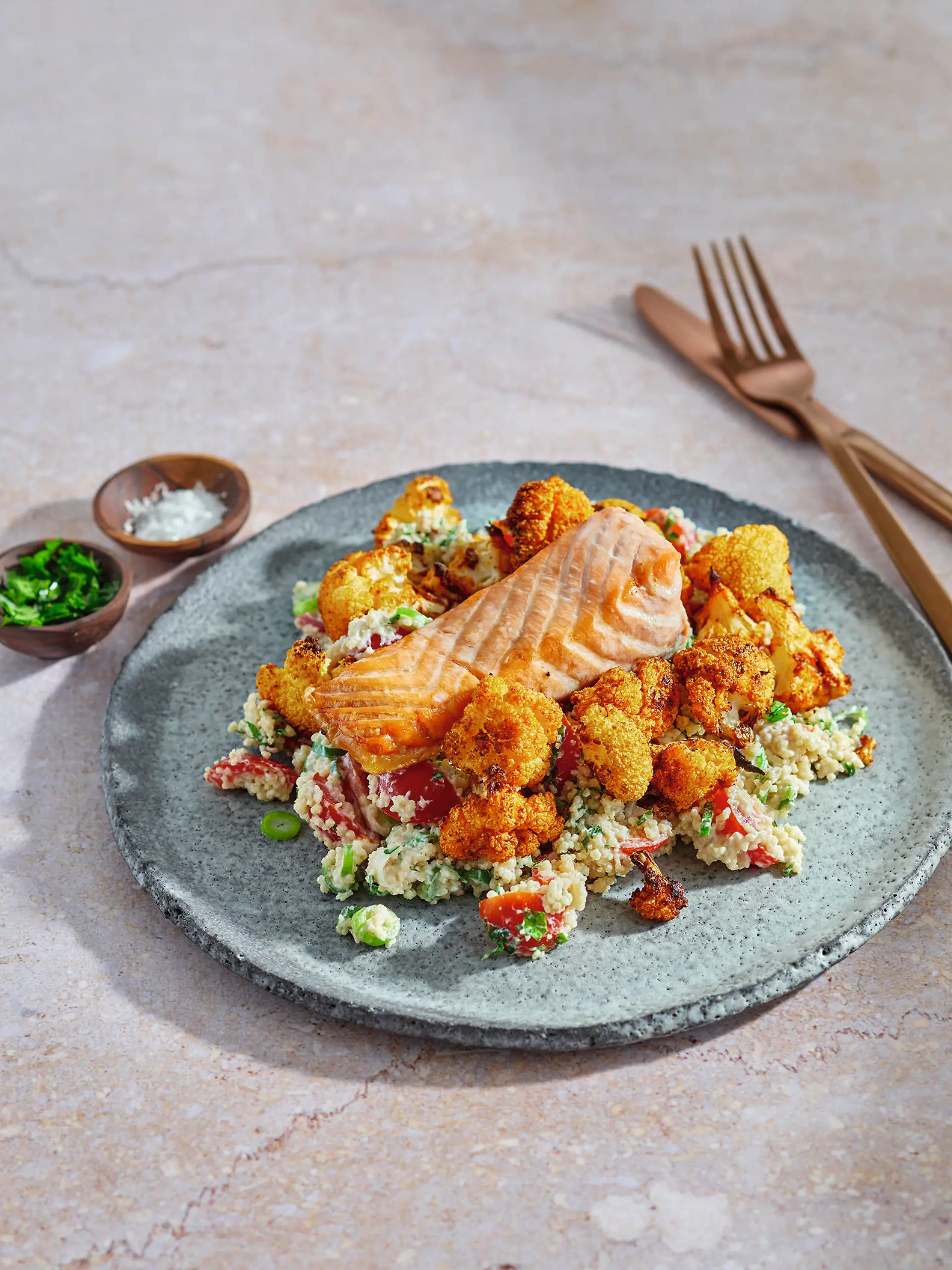 Ofenlachs mit Röstblumenkohl