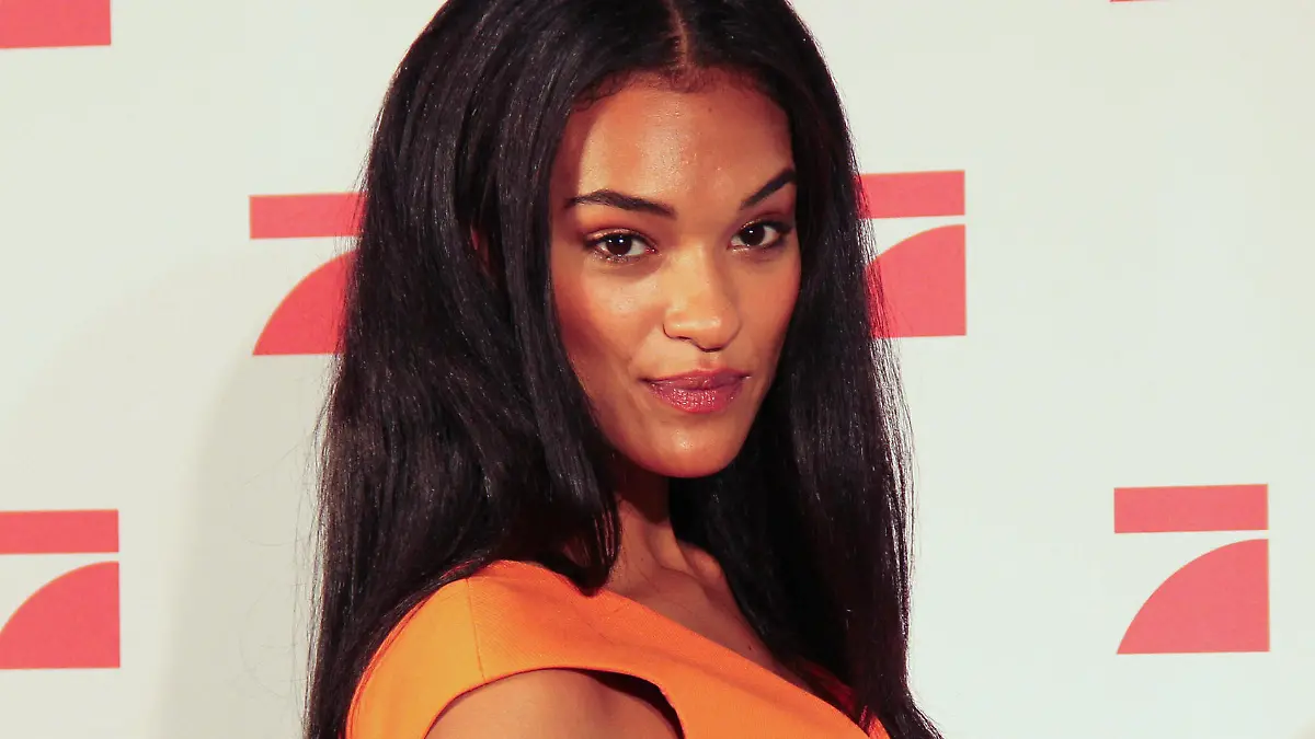 129/ Jasmin Leoni Lekudere von Heidi Klums Top 12 besucht den Germanys Next Topmodel Photocall im Marriott Hotel am 21.03.2016 in Berlin. Berlin Berlin Deutschland, Germany *** 129 Jasmin Leoni Lekudere of Heidi Klums Top 12 visits Germany s Next Topmodel Photocall at the Marriott Hotel on 21 03 2016 in Berlin Berlin Berlin Germany, Germany Copyright: xPOP-EYE/PressxPicturexPlusx 10042537_GermanysNextTopmodel_152