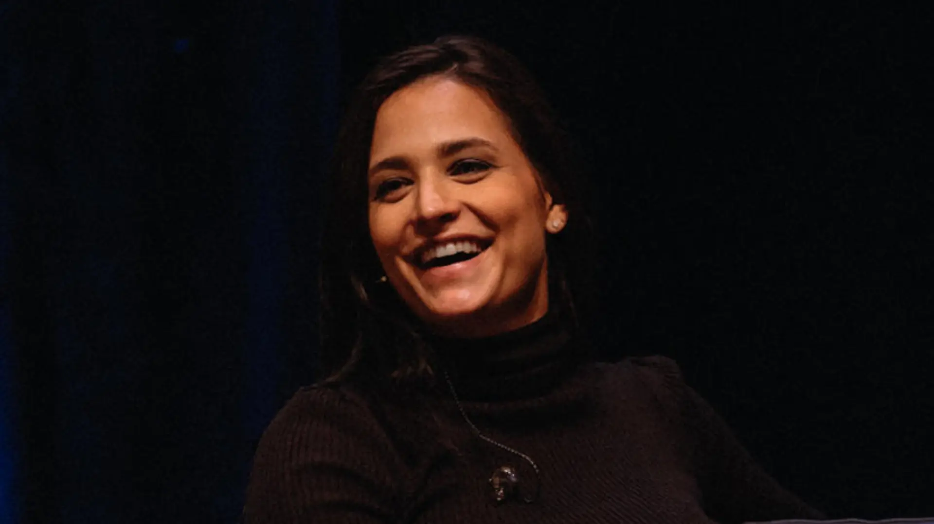 Amira Pocher bei den Podcast-Aufnahmen in Berlin.