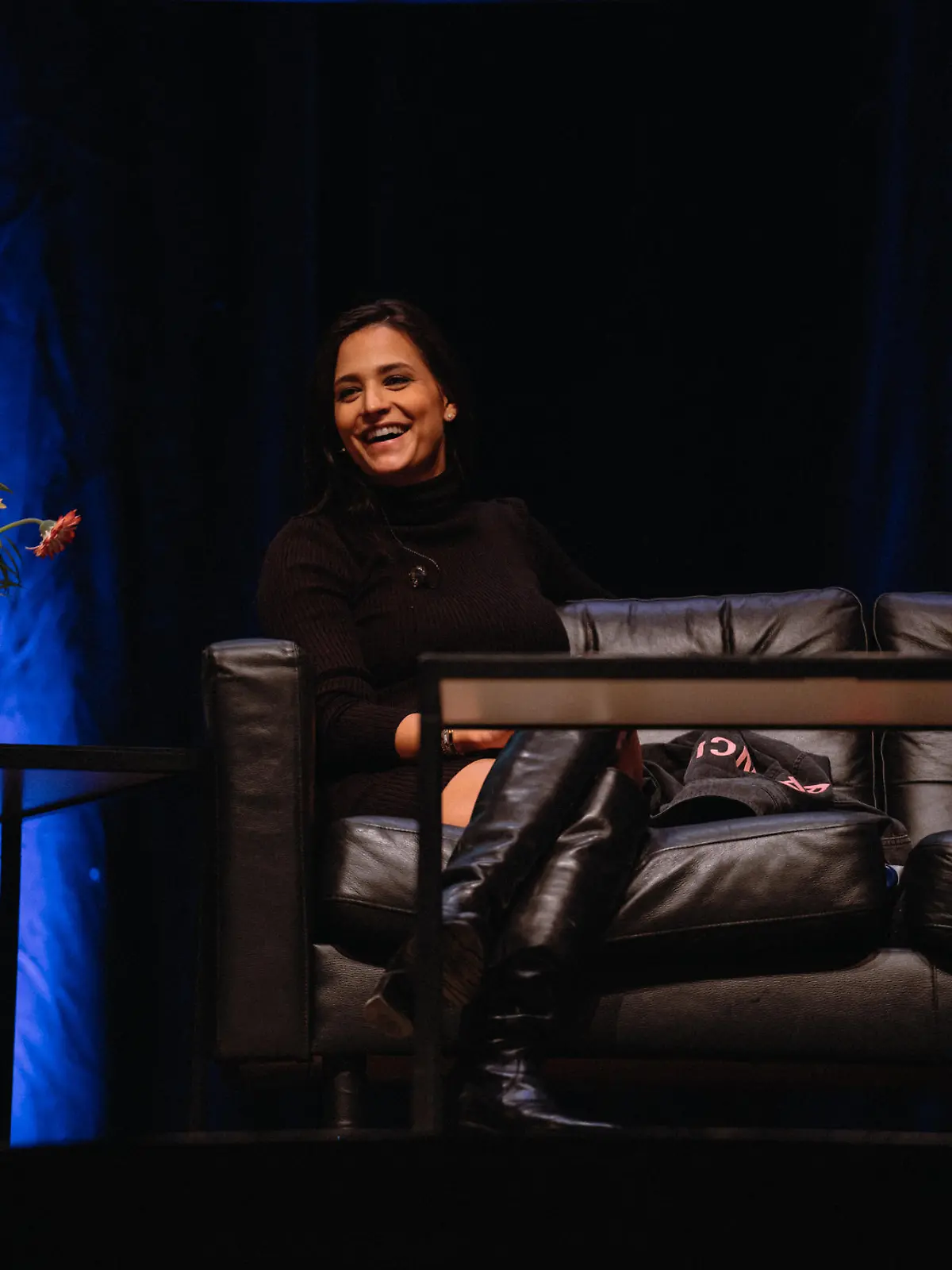 Amira Pocher bei den Podcast-Aufnahmen in Berlin.