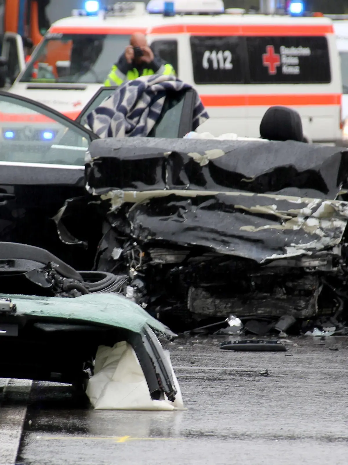 Schwerer Unfall auf der B31 zwischen Meersburg und Uhldingen-Mühlhofen