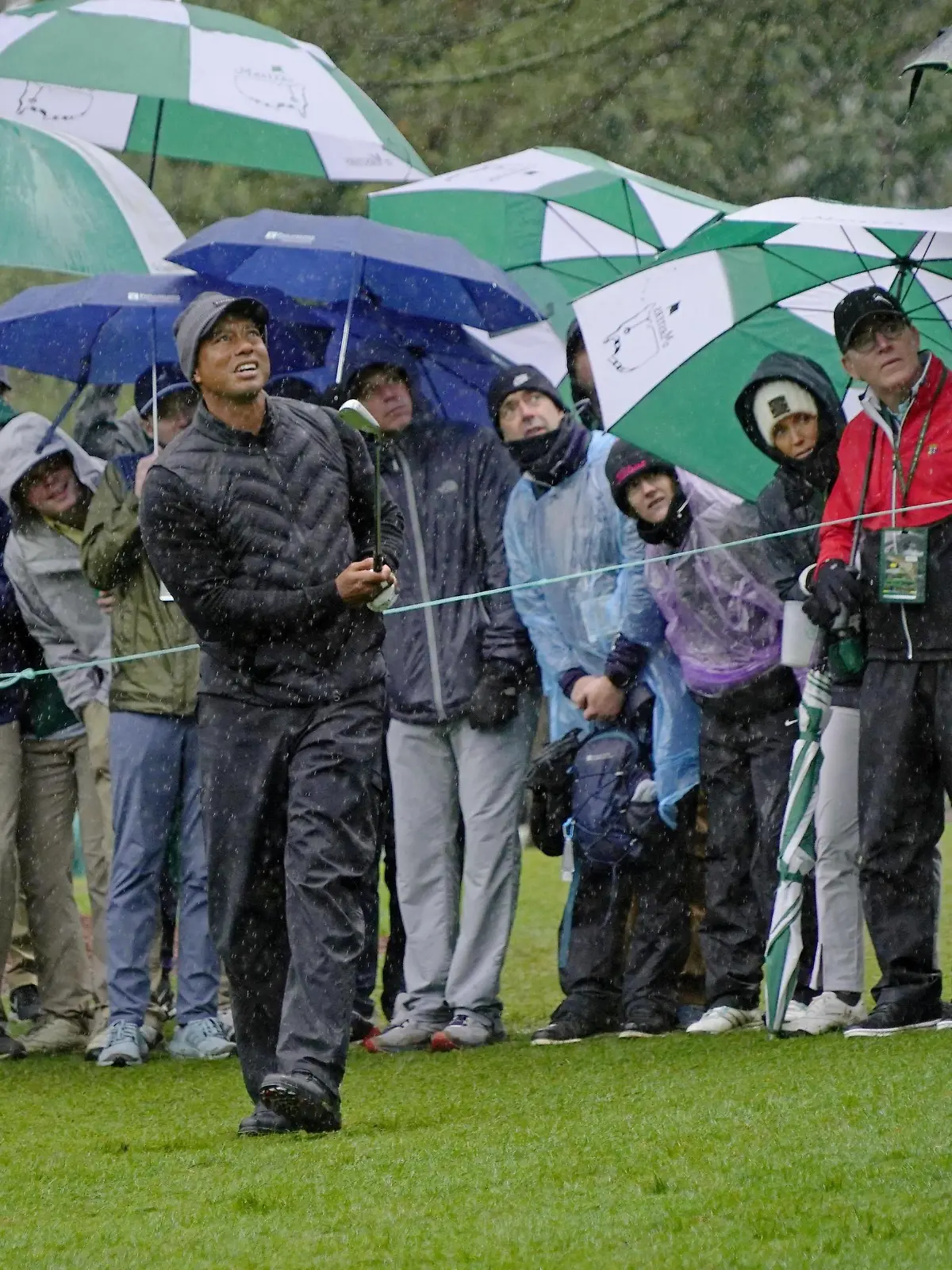 Golf: Masters Tournament Tiger Woods watches his shot on the 14th hole during the third round of the Masters Tournament at Augusta National Golf Club in Augusta, Georgia, on April 8, 2023. PUBLICATIONxINxGERxSUIxAUTxHUNxONLY A14AA0001414729P