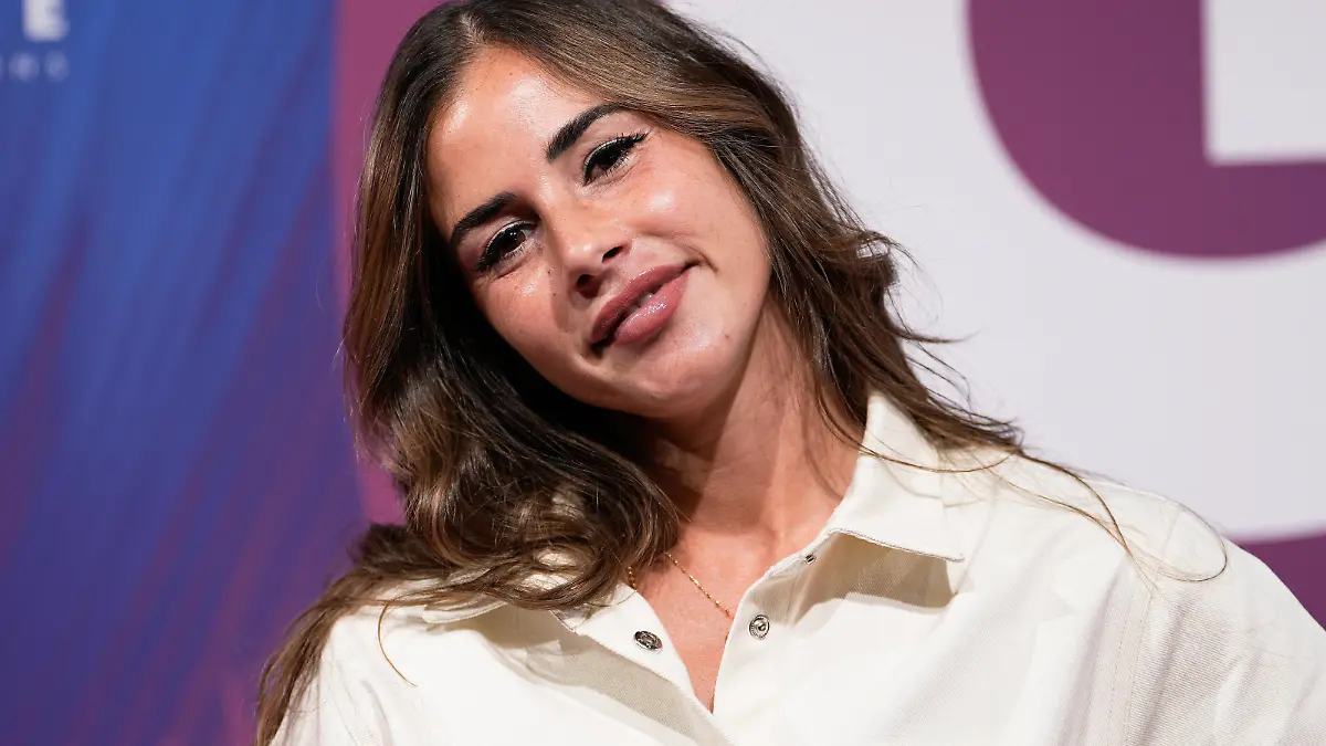 Sarah Engels Saengerin und Schauspielerinauf dem Pink Carpet bei der GLOW Convention 2022 in Essen