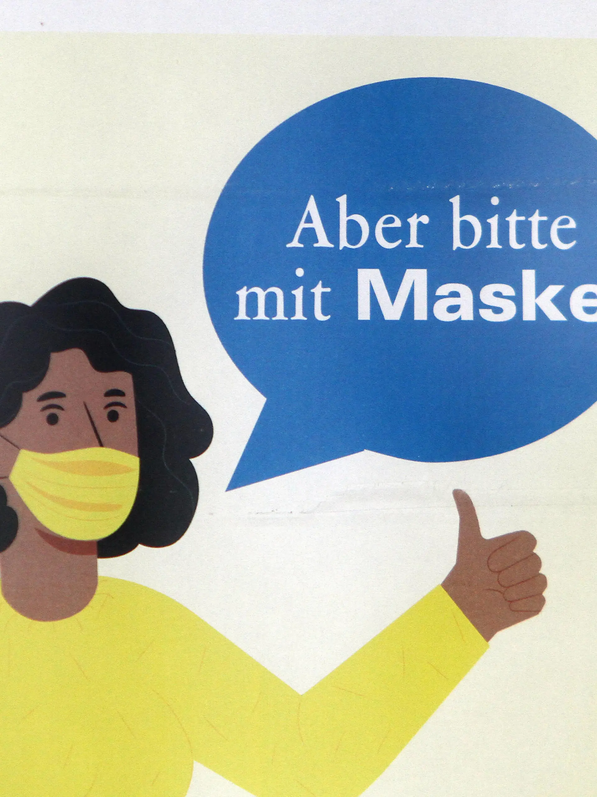  Schild mit Piktogramm und Aufschrift aber bitte mit Maske an der Tür eiines Einzelhandelsgeschäft s in der Innenstadt von Heidelberg, Baden Württemberg, Deutschland. *** Sign with pictogram and inscription but please with mask on the door of a retail shop in the city centre of Heidelberg, Baden Württemberg, Germany