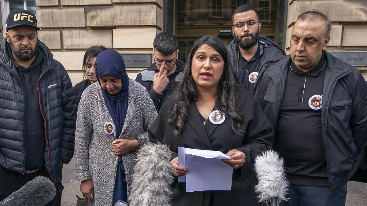Kashif Anwar court case. Natasha Rattu, Executive Director of the Karma Nirvana charity reads out a statement behalf of the family of Fawziyah Javed outside the High Court in Edinburgh. Kashif Anwar was found guilty of murdering his wife Fawziyah Javed by pushing her from Arthur's Seat in Holyrood Park, Edinburgh, in September 2021. Picture date: Thursday April 6, 2023. See PA story COURTS Anwar. Photo credit should read: Jane Barlow/PA Wire URN:71655314