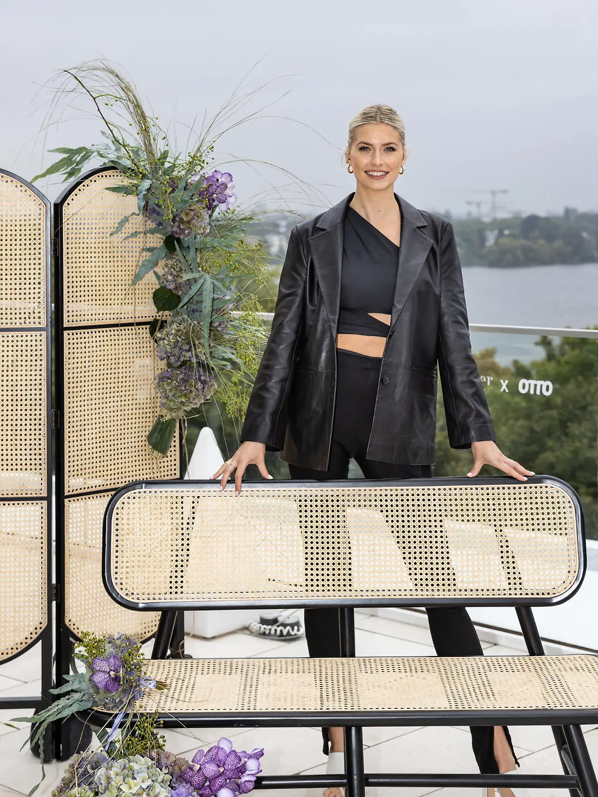 09.09.2020, Hamburg: Model Lena Gercke präsentiert während einer Presseveranstaltung auf der Dachterasse eines Hotels in Hamburg ihre erste Home & Living Kollektion. Die Kollektion entstand in Zusammenarbeit eines großen Online-Händlers. Foto: Ulrich Perrey/dpa +++ dpa-Bildfunk +++