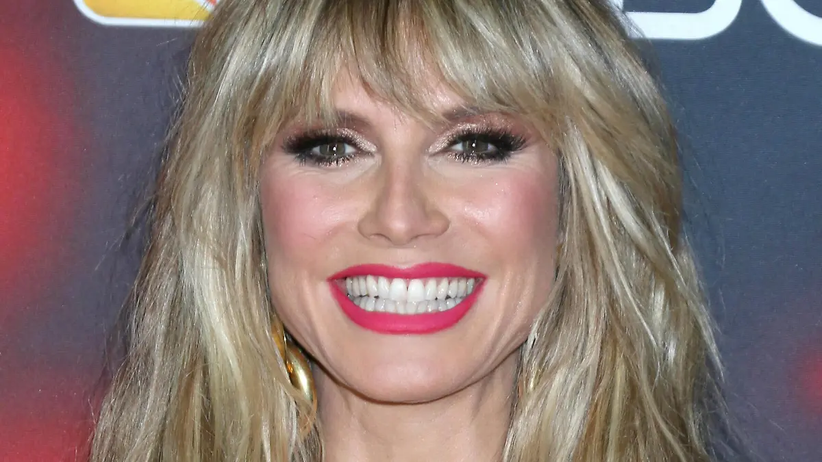  September 7, 2021, Los Angeles, CA, USA: LOS ANGELES - SEP 7: Heidi Klum at the America s Got Talent Live Show Red Carpet at the Dolby Theater on September 7, 2021 in Los Angeles, CA Los Angeles USA - ZUMAb170 20210907_zap_b170_026 Copyright: xKayxBlakex