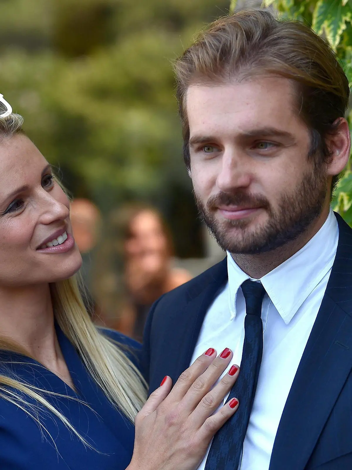 FILE - epa04918164 Swiss-Italian TV presenter Michelle Hunziker and her husband Tomaso Trussardi arrive at the Lido Beach at the 72nd annual Venice International Film Festival, in Venice, Italy, 07 September 2015. EPA/ETTORE FERRARI (zu dpa "Michelle Hunziker hat wegen der Kinder wenig Zeit für die Liebe" vom 06.07.2016) +++(c) dpa - Bildfunk+++