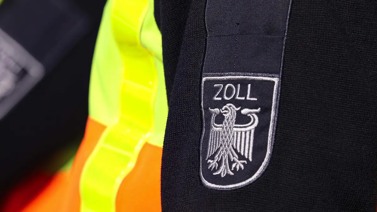 Zollbeamter in Uniform