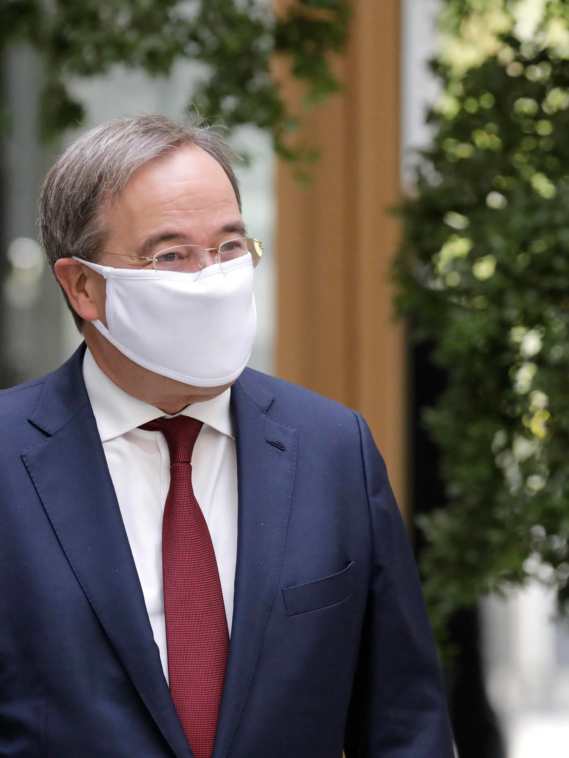  Armin Laschet, Ministerpraesident des Landes NRW, CDU, PK zu - Bundesratsinitiative von NRW zu Buerokratieabbau und Entfesselung sowie zur Staerkung des Wirtschaftsstandortes Deutschland, DEU, Berlin, 06.10.2020 *** Armin Laschet, State Premier of North Rhine-Westphalia, CDU, PK on the Bundesrat initiative of North Rhine-Westphalia on reducing bureaucracy and unleashing and strengthening Germany as a business location, DEU, Berlin, 06 10 2020