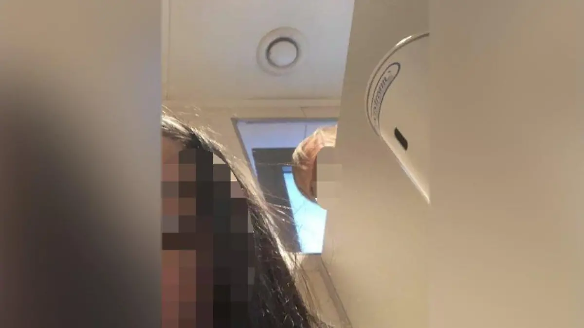 Zwönitz: Spanner in Damentoilette