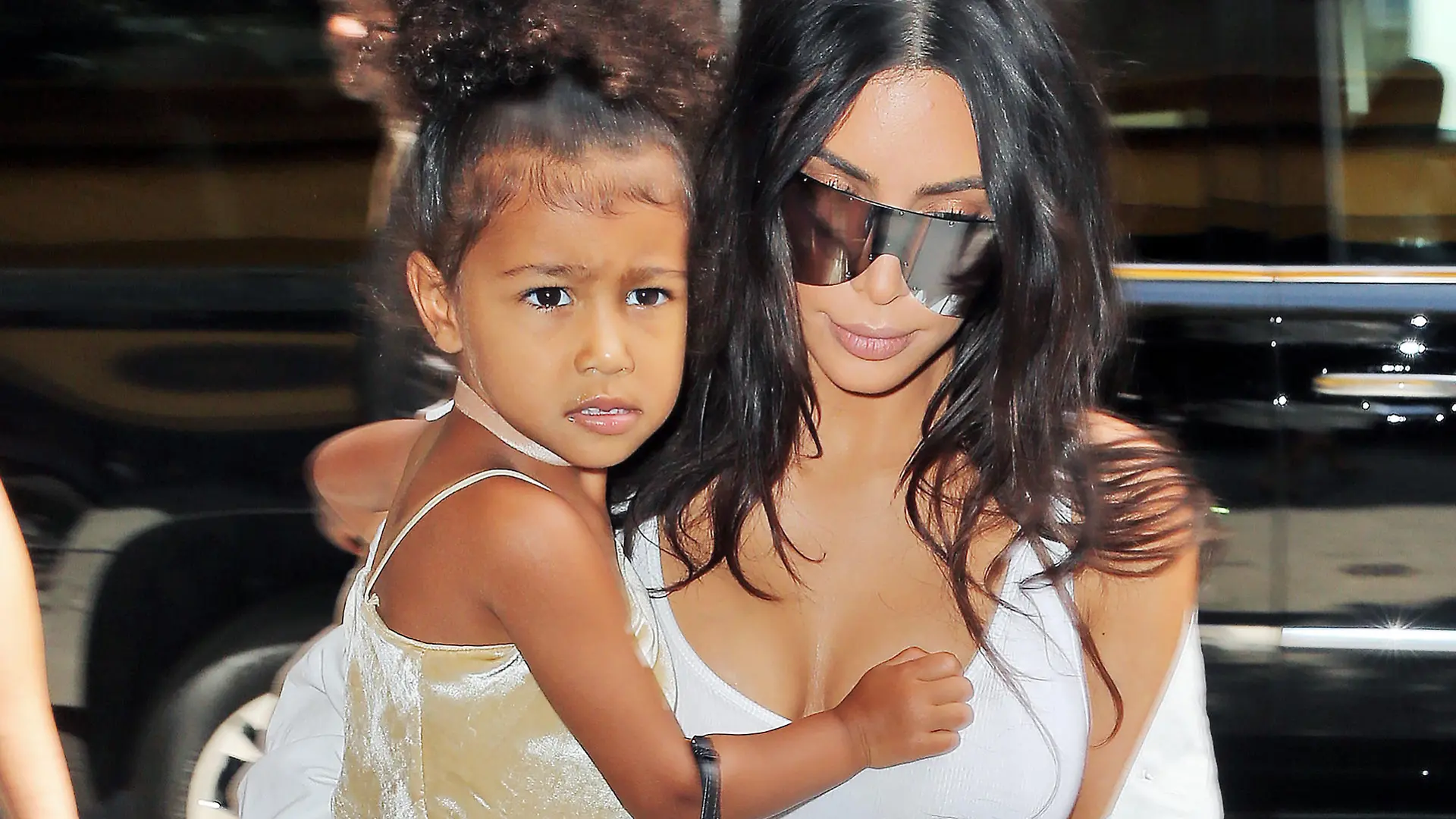 Kim Kardashian takes North West to lunch in New York
<P>
Pictured: Kim Kardashian, North West
<B>Ref: SPL1345157 020916 </B><BR/>
Picture by: Jackson Lee/Splash<BR/>
</P><P>
<B>Splash News and Pictures</B><BR/>
Los Angeles: 310-821-2666<BR/>
New York: 212-619-2666<BR/>
London: 870-934-2666<BR/>
photodesk@splashnews.com<BR/>
</P>