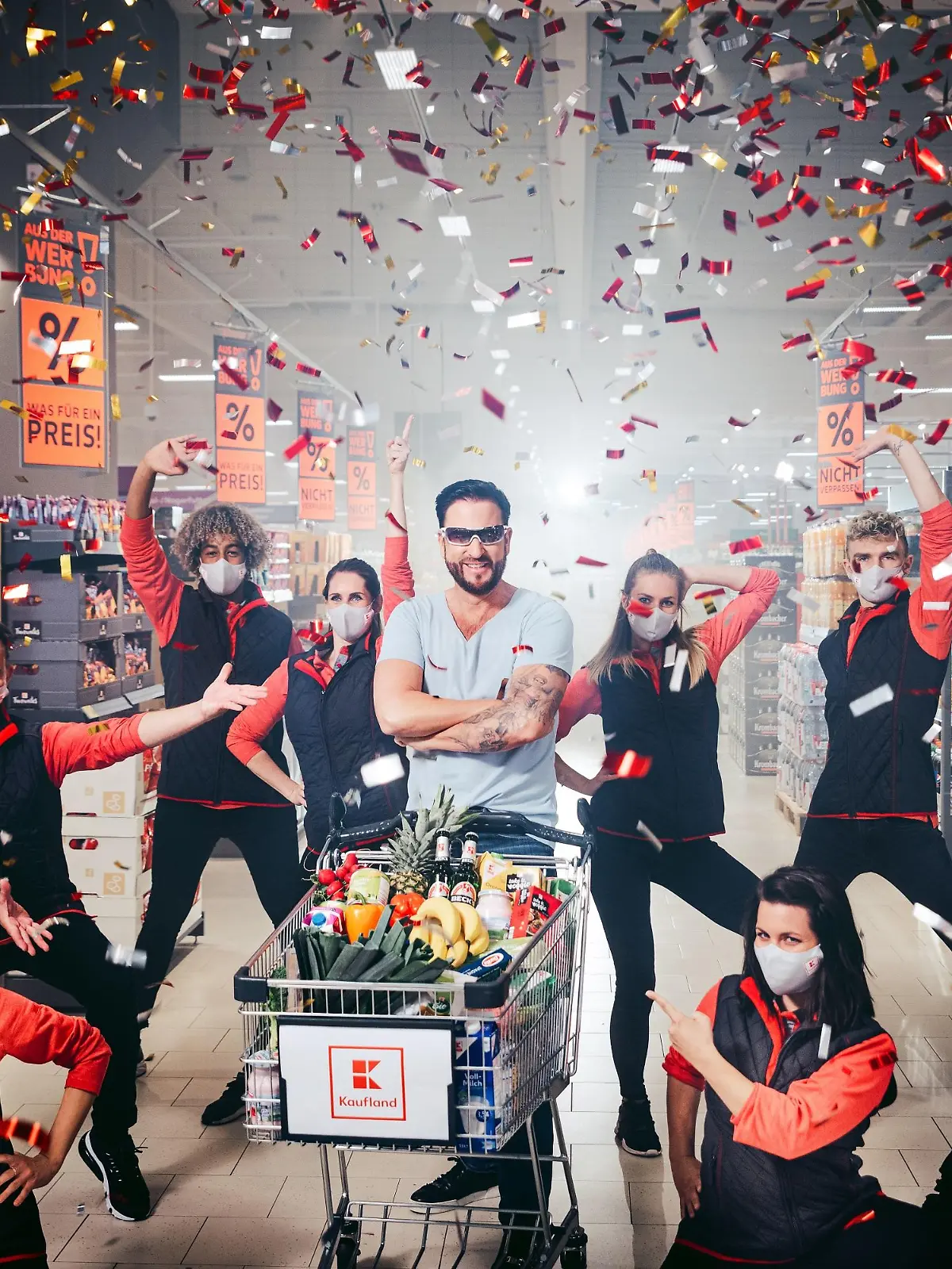Michael Wendler macht Werbung für junges Gemüse.