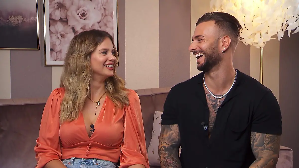 Stephi Schmitz & Julian Evangelos "Temptation Island VIP"-Paar