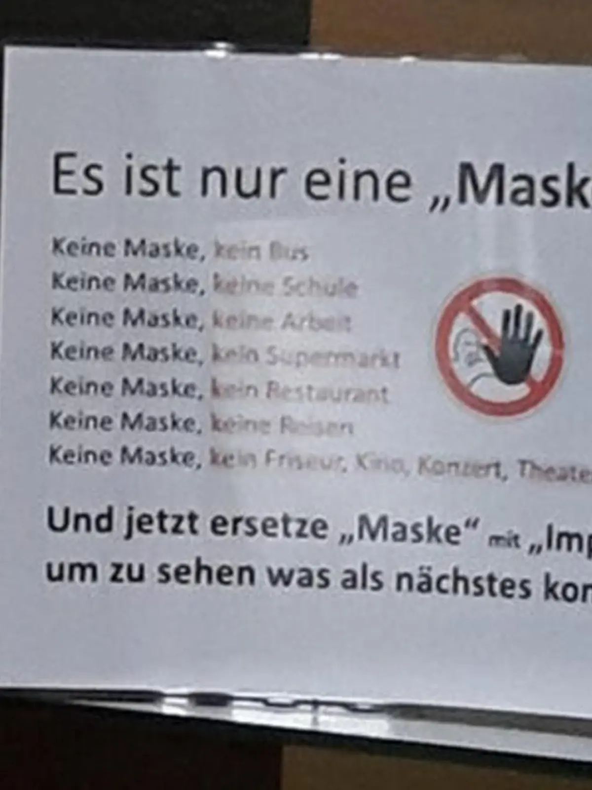 Darf ein Arzt seine Meinung zu Masken so aushängen?
