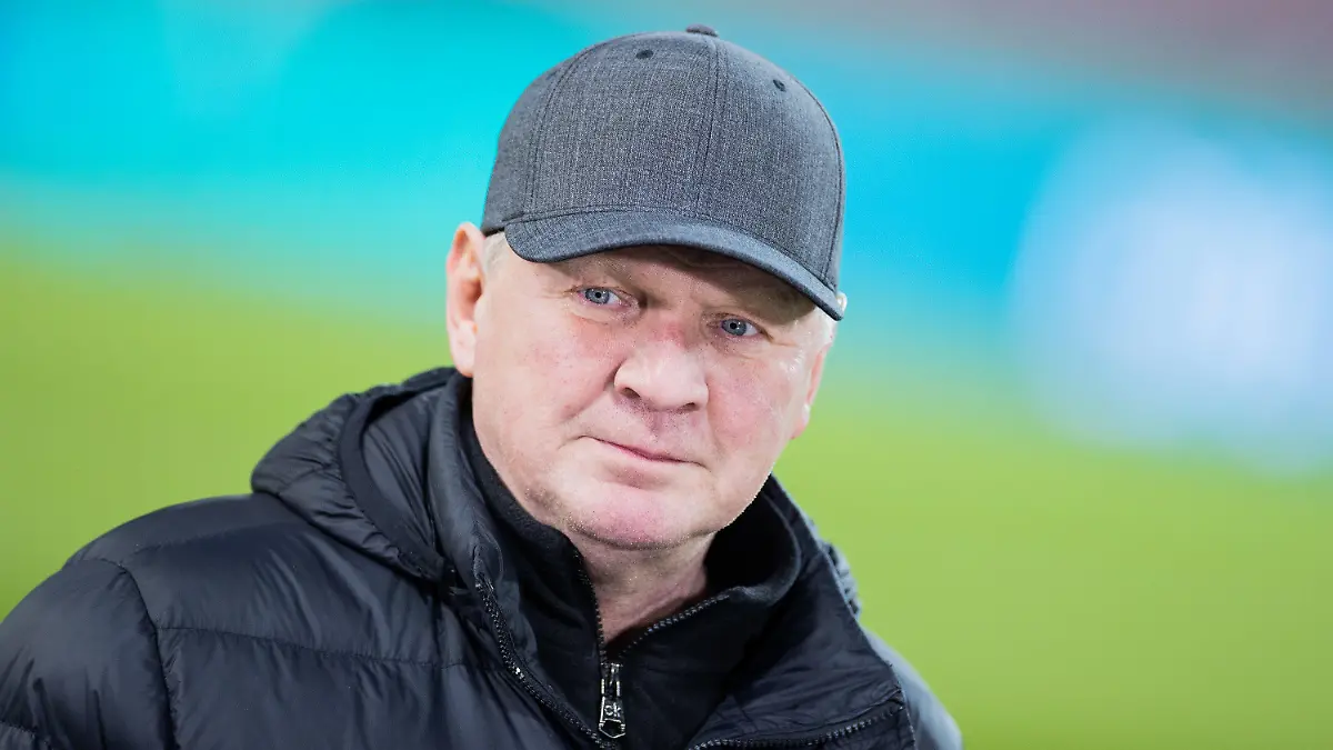 ARCHIV - 18.01.2022, Nordrhein-Westfalen, Köln: Der ehemalige Bayern-Profi Stefan Effenberg äußert sich zu einer möglichen Rückkehr von Julian Nagelsmann nach München. (zu dpa: «Effenberg kann sich Nagelsmann-Rückkehr zum FC Bayern vorstellen») Foto: Rolf Vennenbernd/dpa +++ dpa-Bildfunk +++