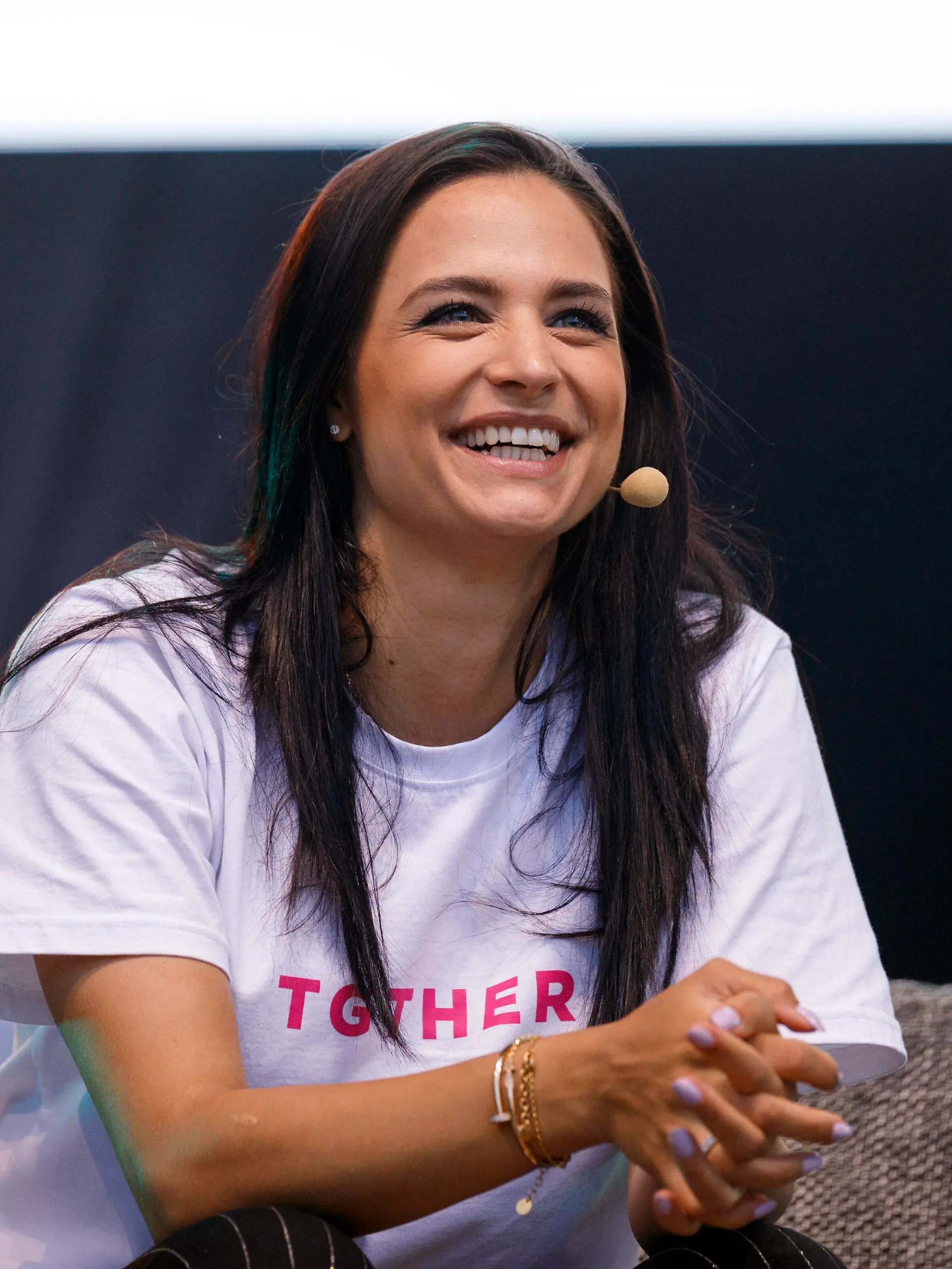  Amira Pocher mit dem Programm Die Pochers hier live im Kulturgarten in der Bonner Rheinaue. Das Bonn Live Kulturgarten Open Air Festival 2020 ist Europas erstes Open Air Festival unter Corona-Auflagen wegen der Covid-19 Pandemie. Bonn, 09.08.2020 *** Amira Pocher with the programme The Pochers here live in the Kulturgarten in the Rheinaue in Bonn The Bonn Live Kulturgarten Open Air Festival 2020 is Europes first open air festival under corona conditions due to the Covid 19 pandemic Bonn, 09 08 2020 Foto:xC.xHardtx/xFuturexImage