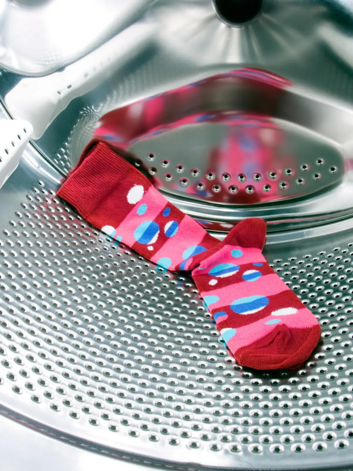Socken verschwinden in der Waschmaschine