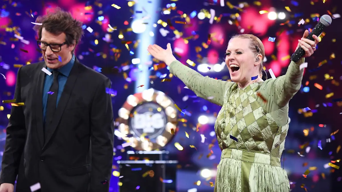 Endlich kann sie ihr wahres Gesicht zeigen: Patricia Kelly gewinnt "Big Performance"