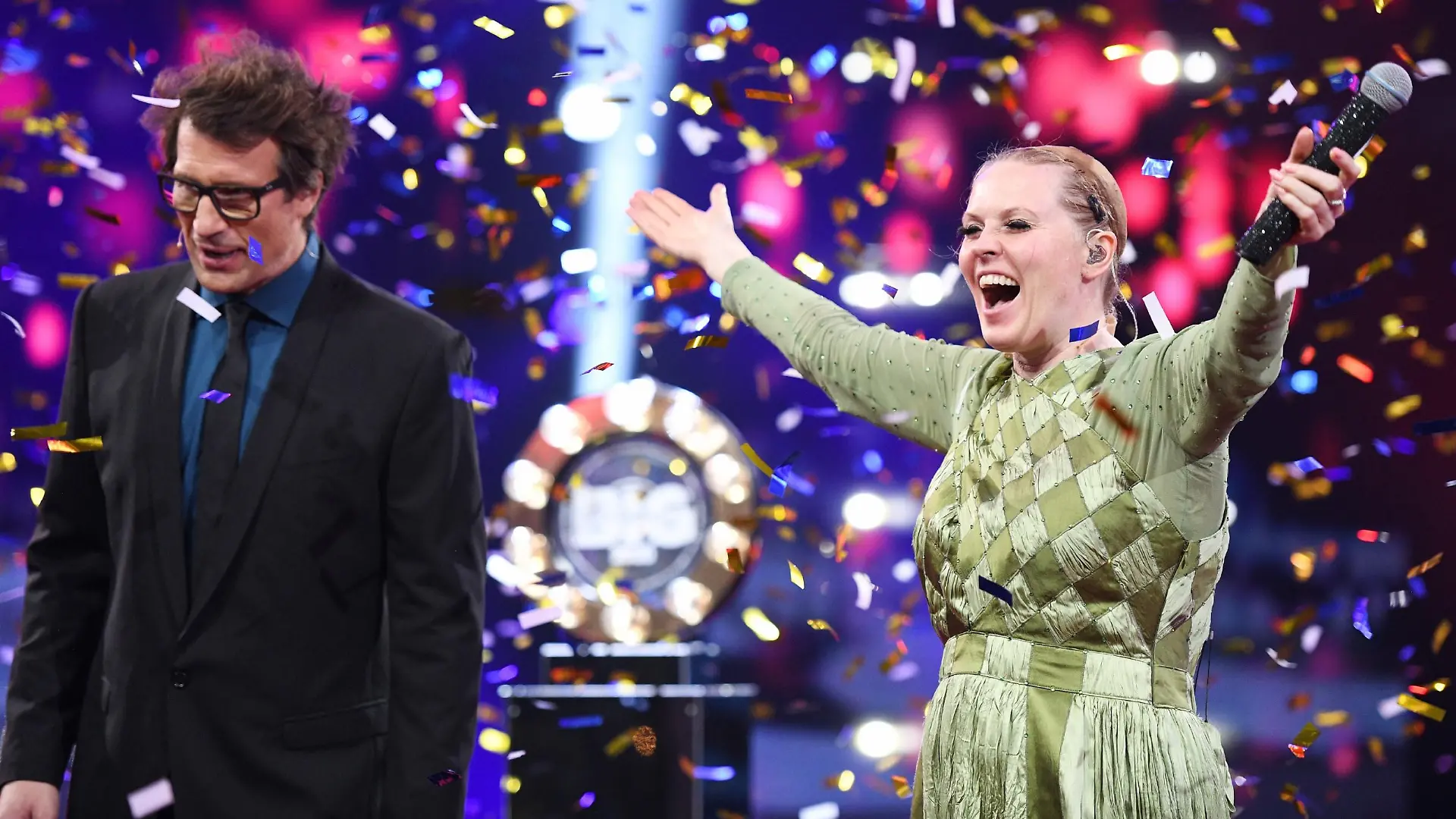Endlich kann sie ihr wahres Gesicht zeigen: Patricia Kelly gewinnt "Big Performance"