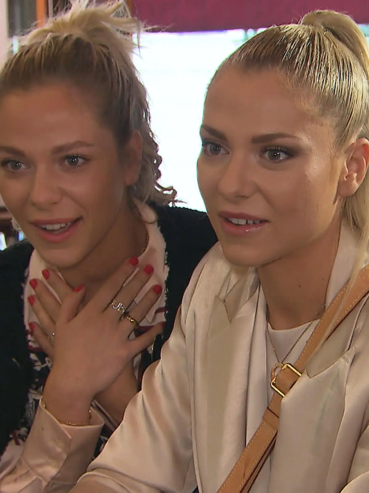 Bild zu: "Tränenreiche Überraschung für die Pahde-Twins"