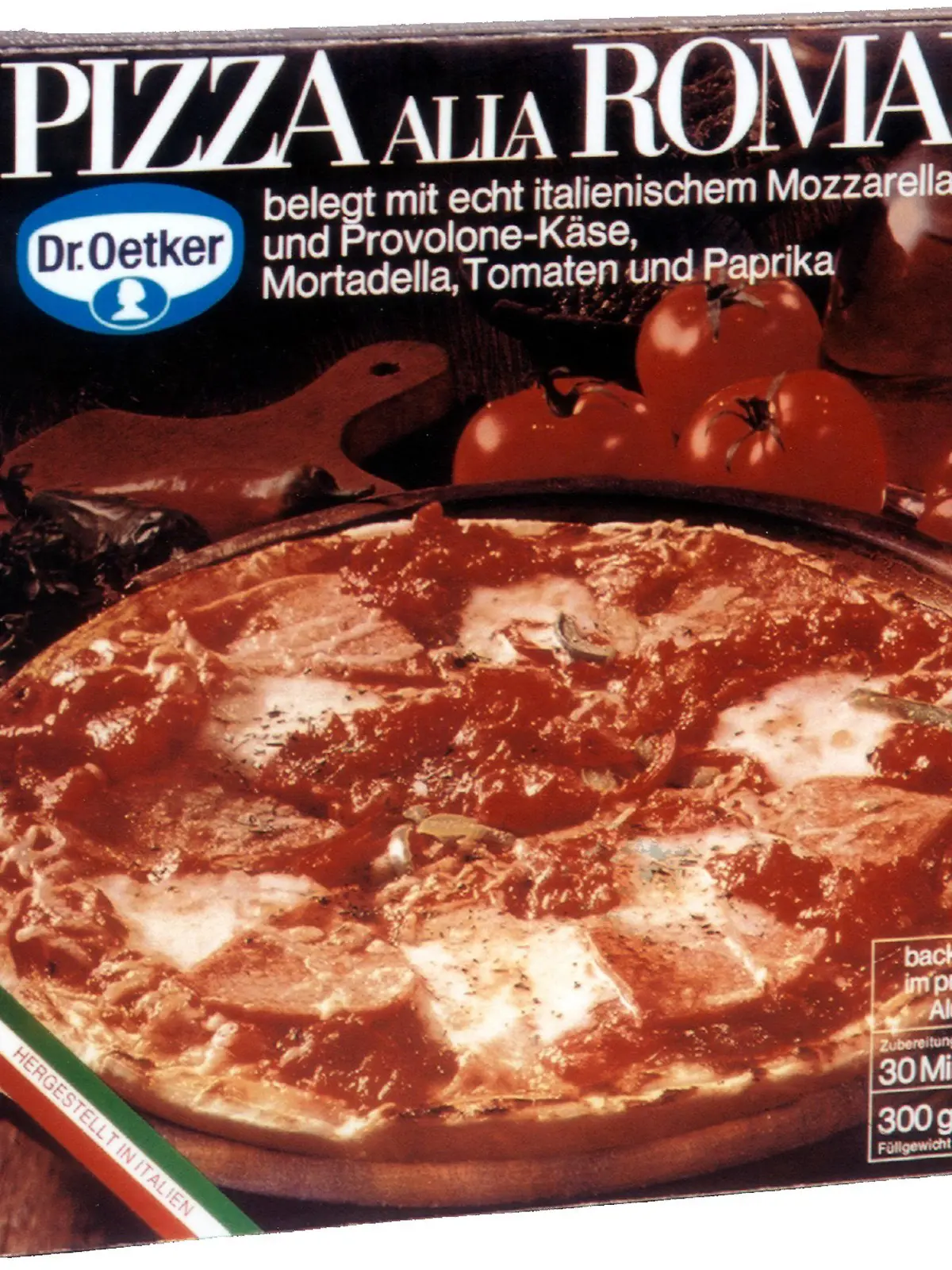 HANDOUT - 25.09.2020, ---: Die "Pizza alla Romana" von Dr. Oetker, die erste Tiefkühlpizza, die 1970 in den deutschen Handel kam (undatierte Aufnahme). Vor 50 Jahren kam die erste Tiefkühlpizza in den deutschen Handel.(zu dpa-KORR Corona-Jahr: Krisengewinner Pizza) Foto: Dr. August Oetker KG Firmenarchiv/dpa - ACHTUNG: Nur zur redaktionellen Verwendung im Zusammenhang mit einer Berichterstattung über "50 Jahre Tiefkühlpizza" und nur mit vollständiger Nennung des Credits +++ dpa-Bildfunk +++