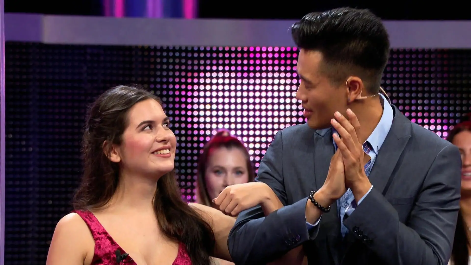 Single-Mann Anh-Khoa entscheidet sich für Alina "Take Me Out": Kandidatin Ines wollte ihn auch