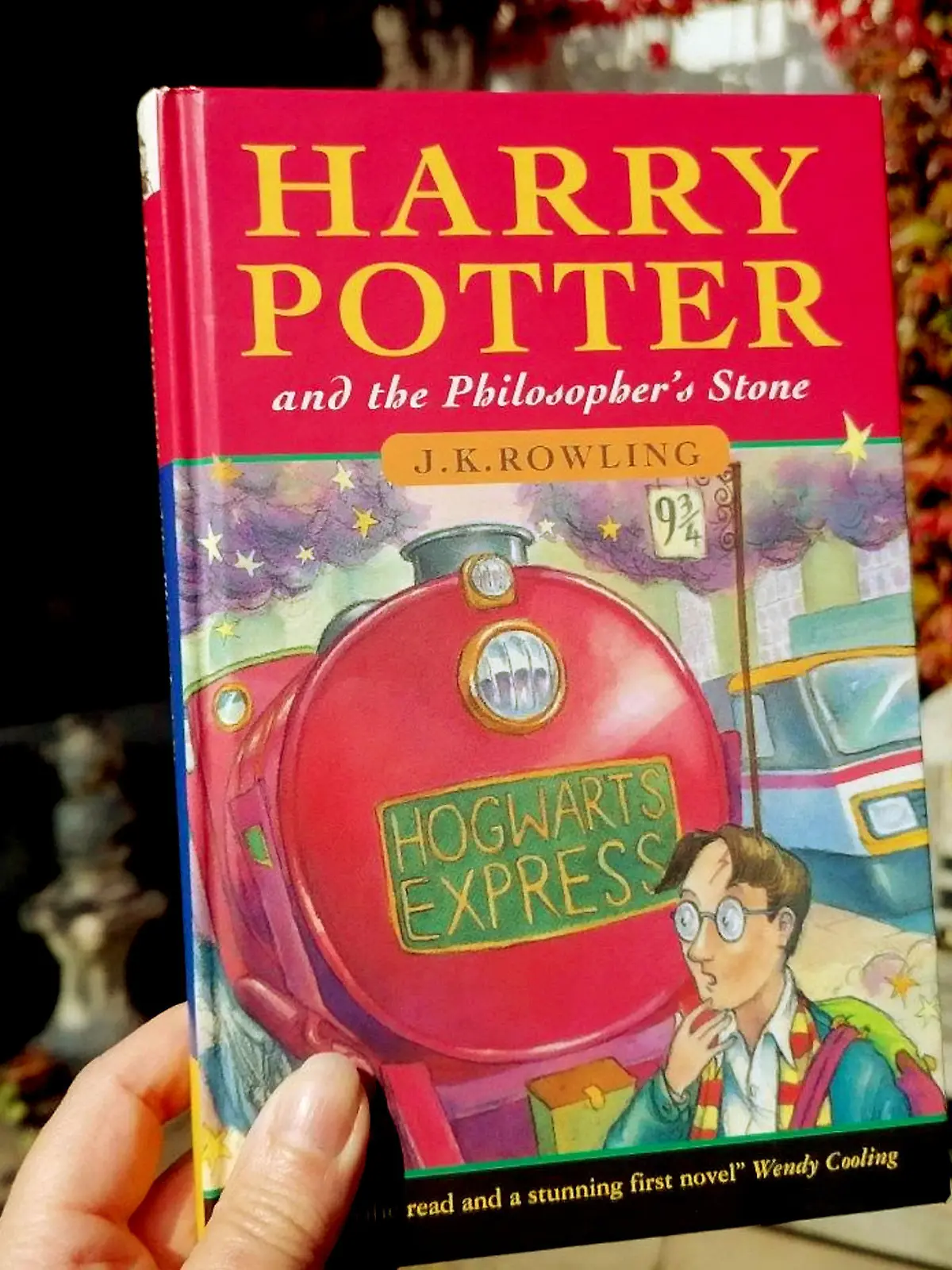 Buchdeckel " Harry Potter und der Stein der Weisen"
