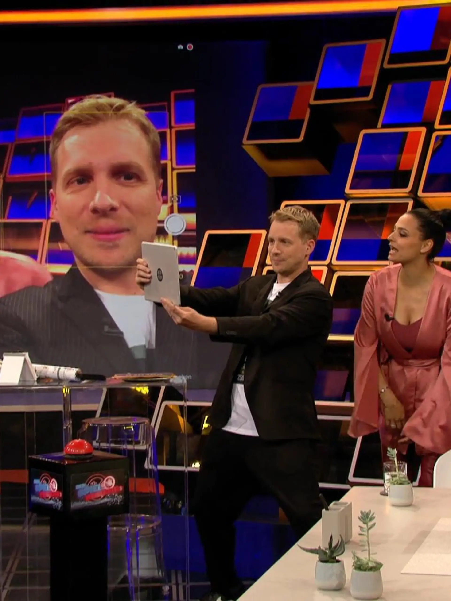 Bild zu: "Olli Pocher twittert an Donald Trump"