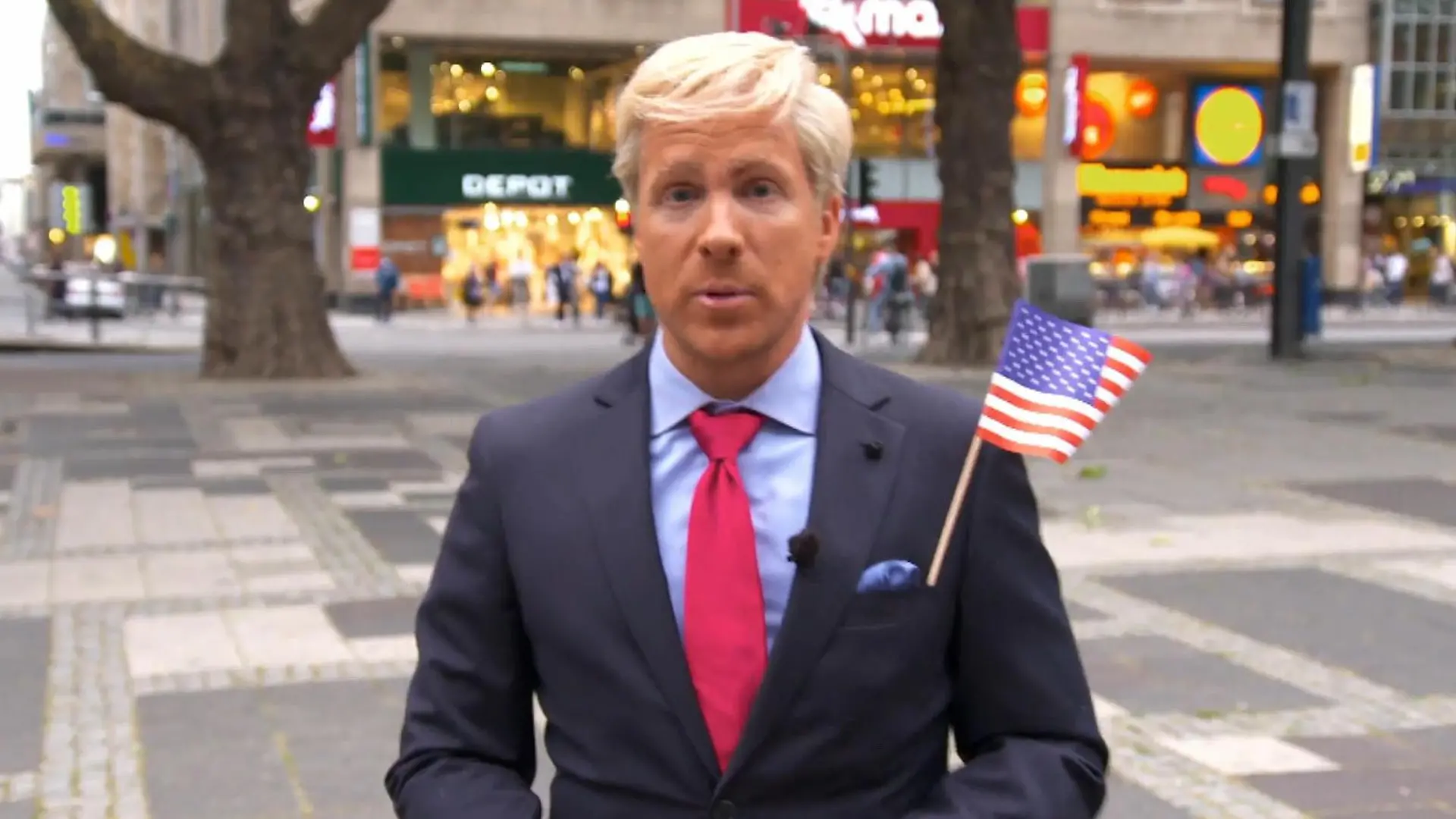 Olli Pocher als Donald Trump in Köln "Make Trump Great Again"