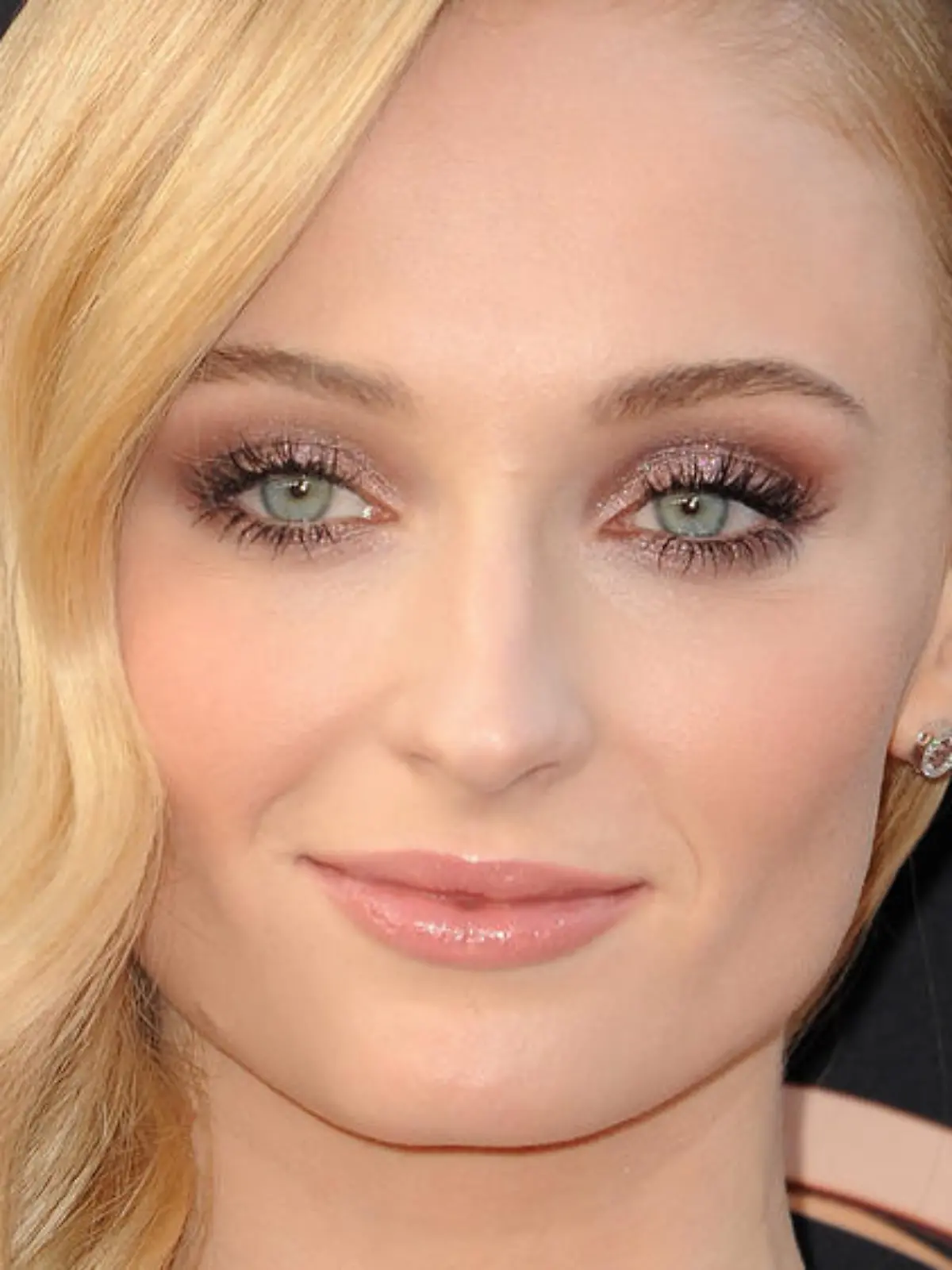 "Game of Thrones"-Star Sophie Turner zeigt ihren Babybauch