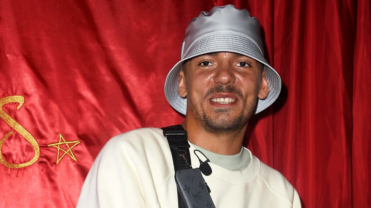  Capital Bra bei der Enthüllung seiner Wachsfigur im Madame Tussauds. Berlin, 08.07.2021 *** Capital Bra at the unveiling of his wax figure at Madame Tussauds Berlin, 08 07 2021 Foto:xN.xKubelkax/xFuturexImage