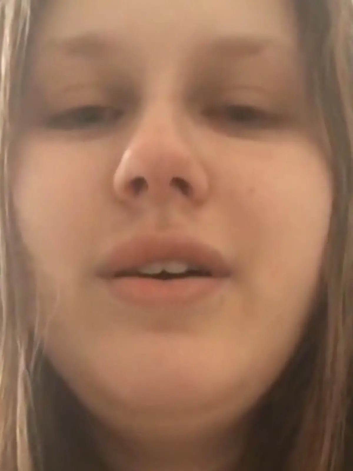 Julia W. glaubt, die vermisste Maddie zu sein.